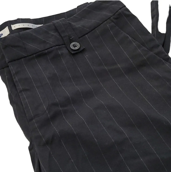 Old Navy Pants - Picture 2 of 6